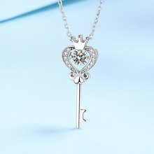 一件代发皇冠灵动S925银钥匙项链女镀白金日韩时尚吊坠送女友礼物