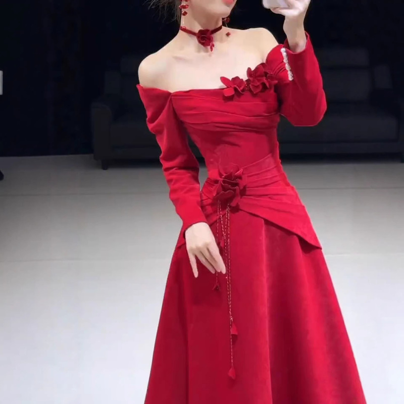 One-Shoulder Red Dress for Women 2026 New Summer Long-Sleeve Slimming Toast Dress Bride Simple Engagement Evening Dress
