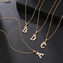 Y 69784 Gold Plated Crown Letter Necklace �ʹ���ĸ��