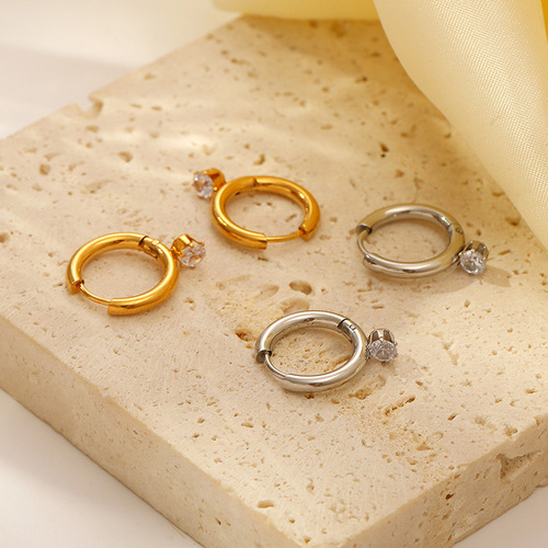 Elegant Round Claw Diamond Stainless Steel Earrings for Women - Lightweight Luxury Plated 18K Titanium Steel Ear Decorations