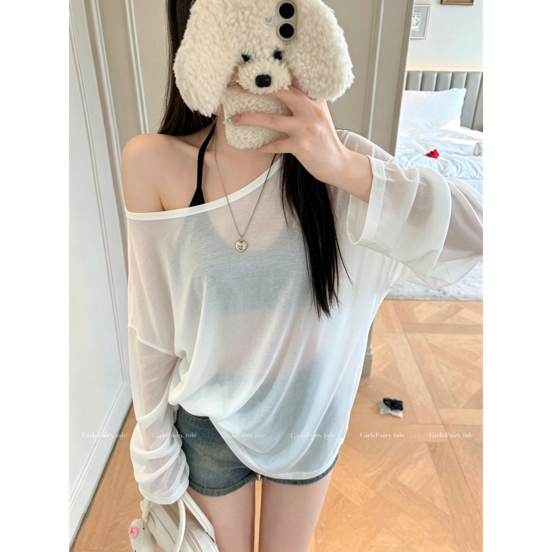 Subtly Sheer~Chiffon Sunscreen Blouse for Women, 2026 Summer New Style, White, Casual Style, Large Round Neck, Off-Shoulder, Long Sleeve