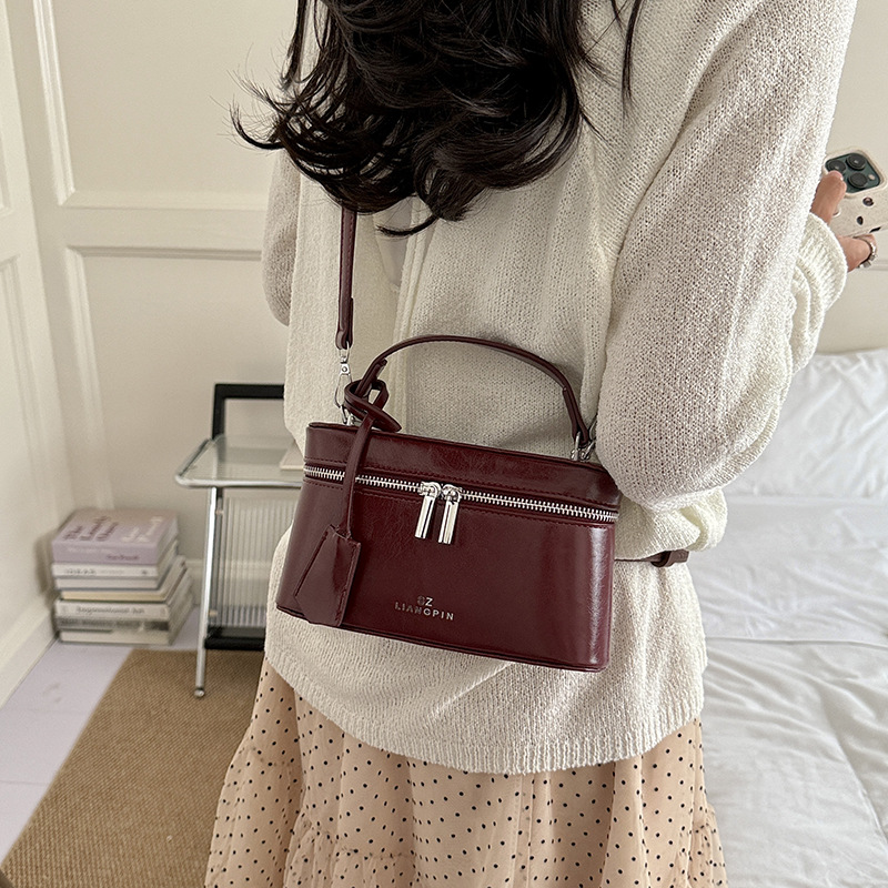 Bolsa de mano de moda coreana simple 2026 nueva textura de verano nueva moda diaria popular bolso de hombro image 4