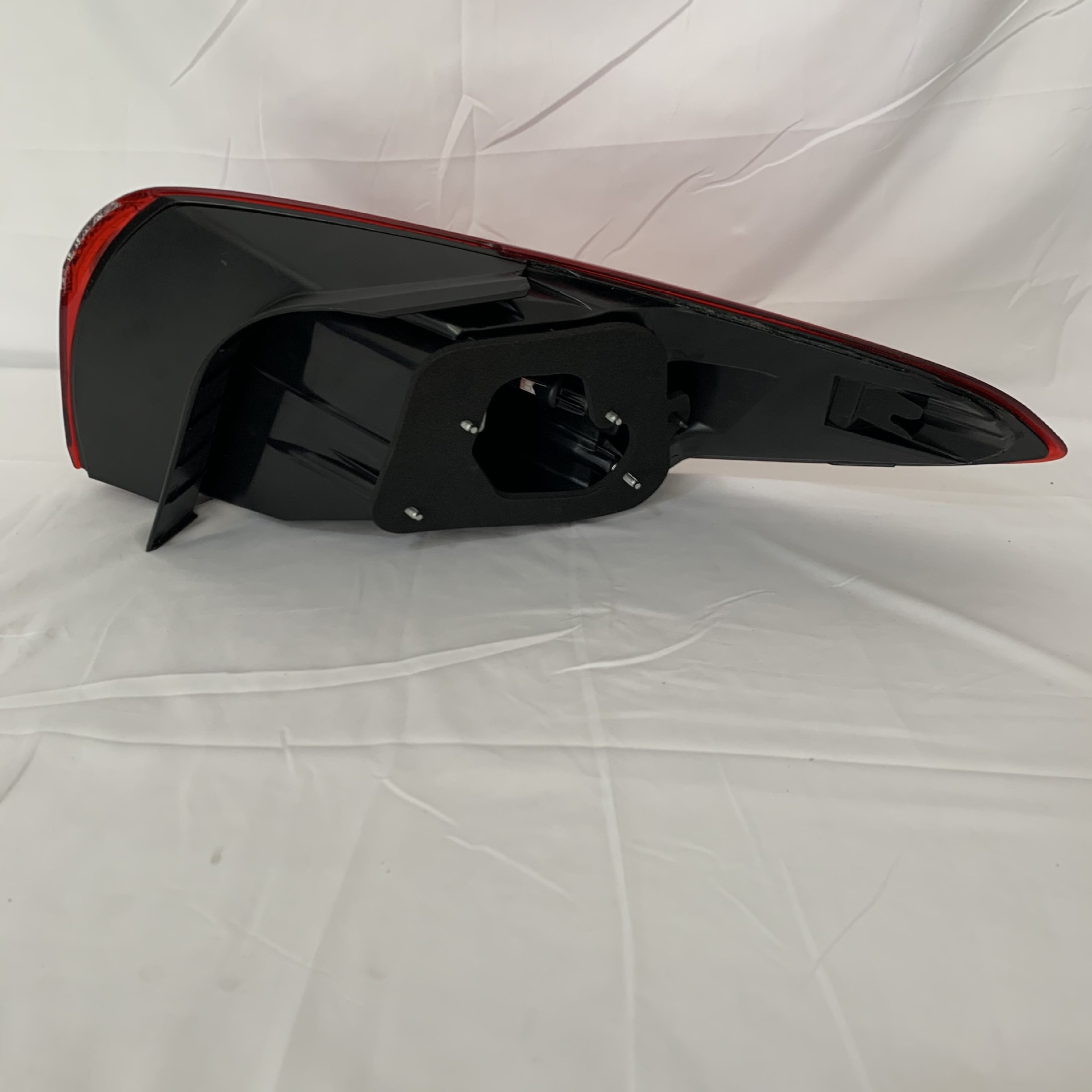 Adapted to 1213 14 15 model Kia K3 rear tail light assembly 1617 model reversing lamp housing turn signal brake light