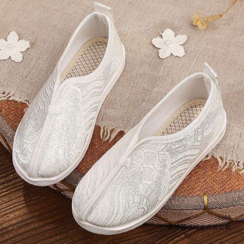 Hanfu Soft-Soled Shoes with Ancient Chinese Style, Ethnic Style, Retro Non-Slip Slip-On Shoes, Old Beijing Low-Top Casual Flat Comfortable Shoes