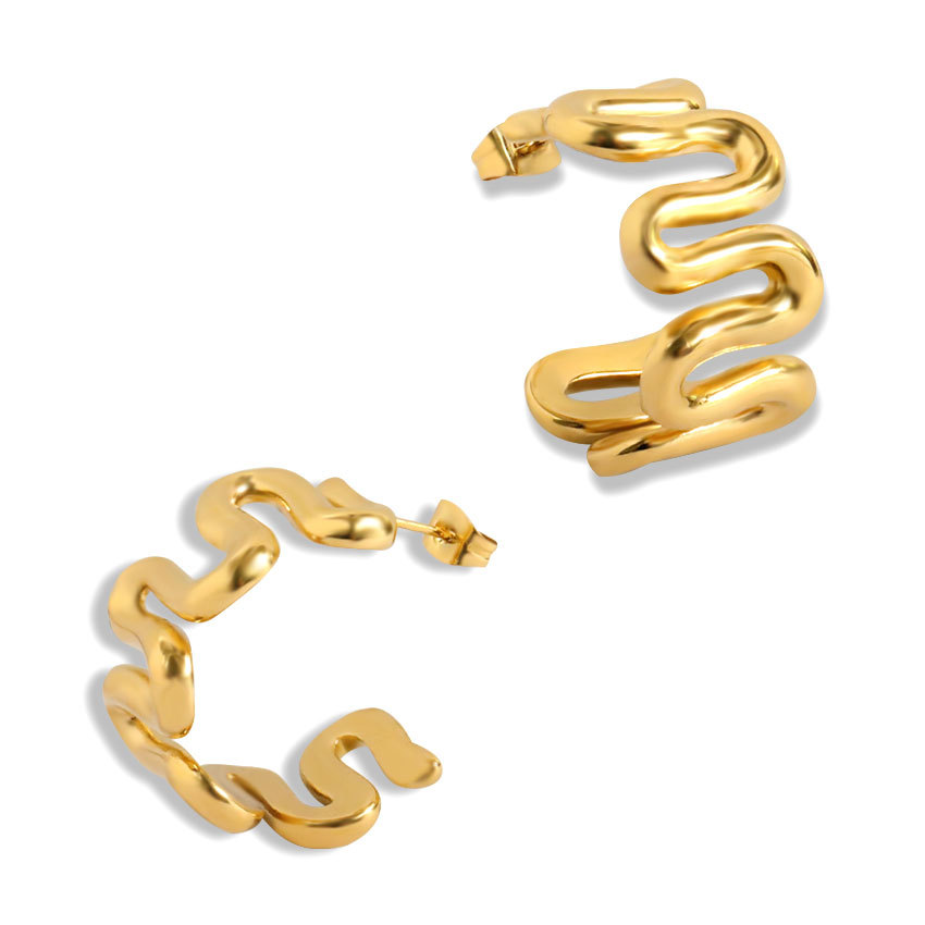Daily Occasion 304 Stainless Steel Material C Shape Pattern Women's Gender 1 Pair Simple Style C Shape 304 Stainless Steel 18K Gold Plated Ear Studs