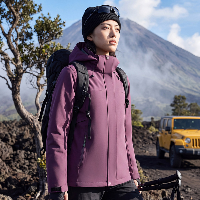 New autumn and winter 3-in-1 hooded two-piece set for men and women, featuring a detachable windproof and waterproof design, suitable for camping and hiking