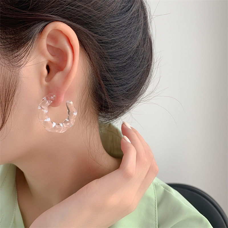 1 Pair Casual Simple Style C Shape Arylic Ear Studs display picture 3