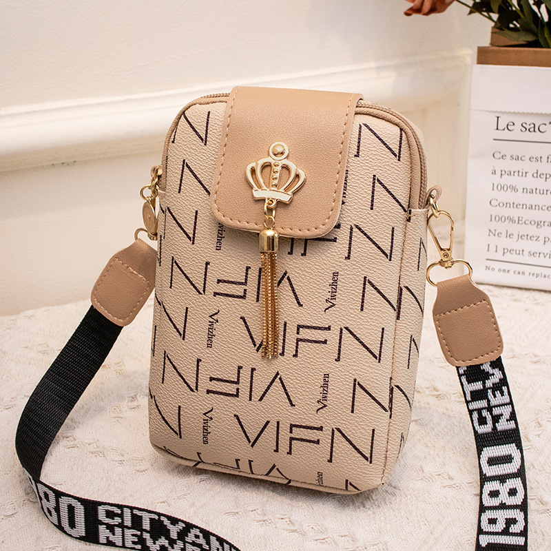 2023 bolsas de moda moda damas de moda casual bordilla decoración letras correa de hombro impresión diagonal bolsas de teléfono móvil image 8
