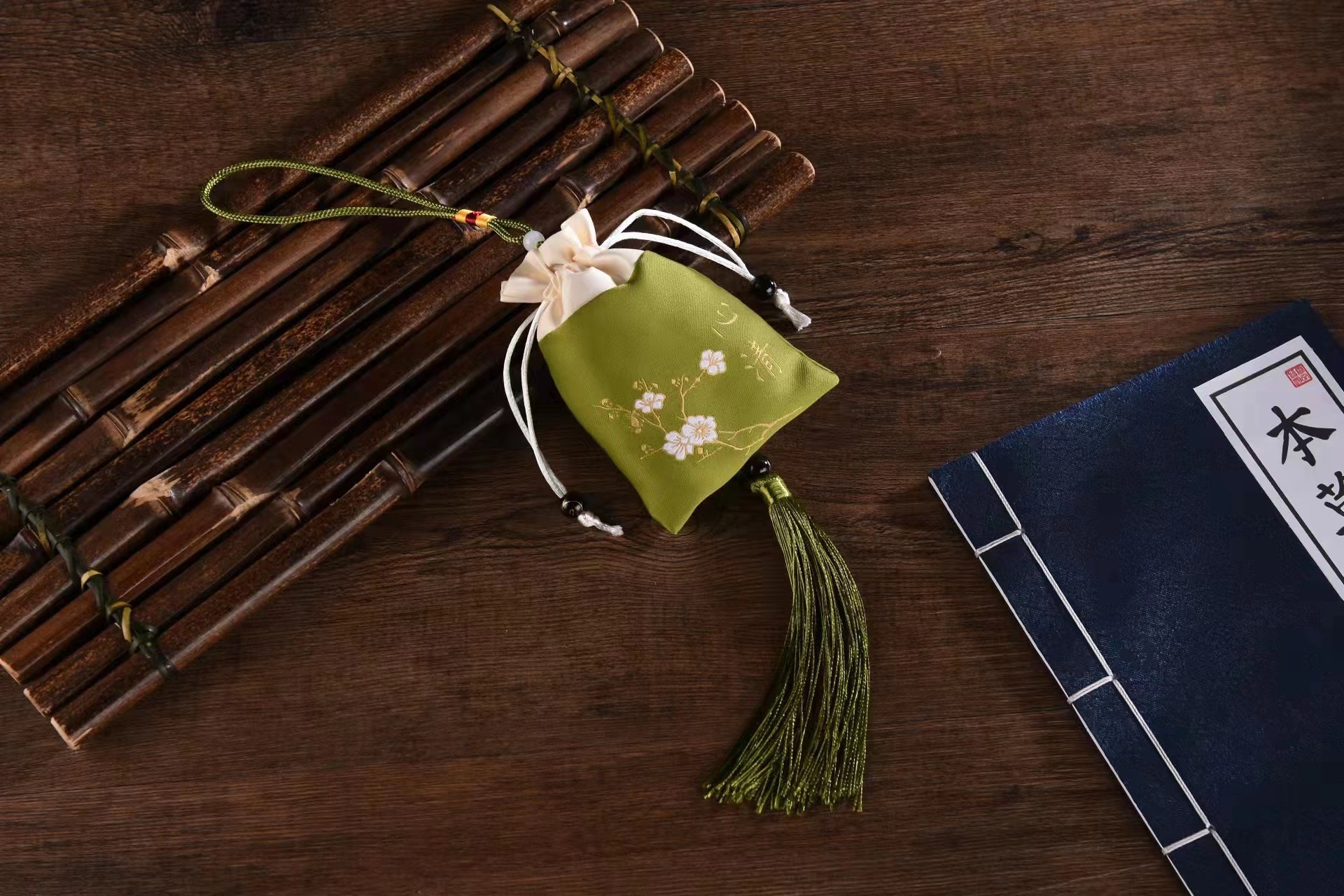 Mugwort Sachet Ai Cao 艾草 Embroidered Herbal Pouch for Car Hanging and Dragon Boat Festival Gift in use