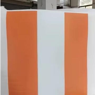 幼稚園の壁の柔らかい包みの子供の楽園の衝突防止の壁は壁を貼っていたずらをします。|undefined