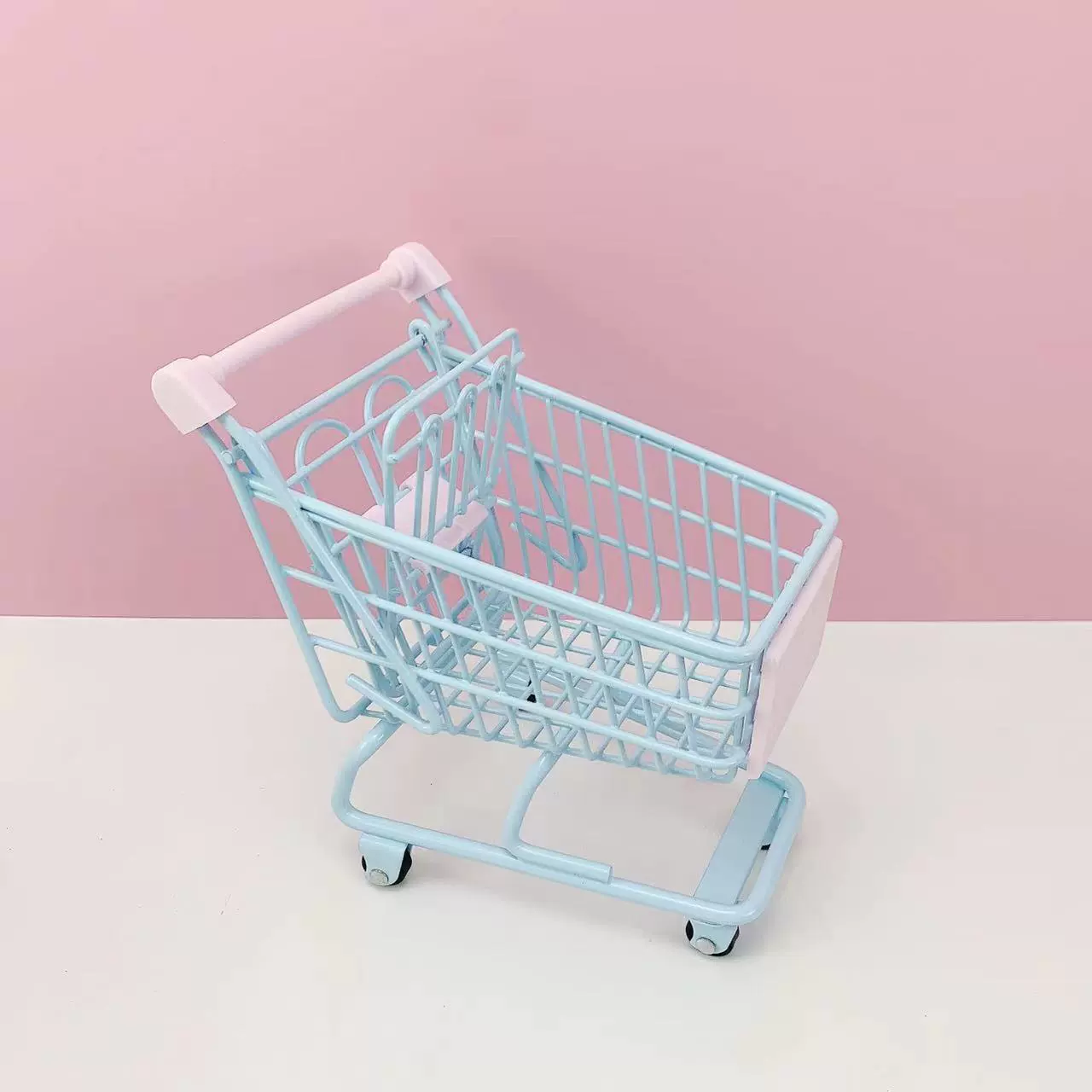 Small Metal Wire Storage Basket, Multi-Size Table Organizer for Coffee Capsules, Kids