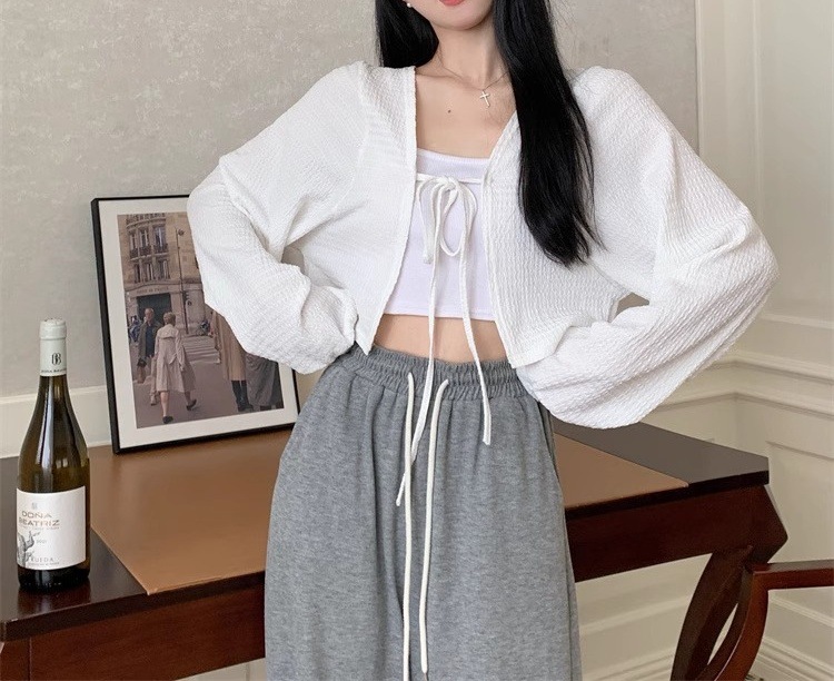 Spring and summer 2024 new versatile strap long sleeved lantern sleeve style thin cardigan short coat sun protection top_voghion.com