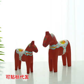 欧式轻奢红马蓝马摆件结婚礼物木雕彩绘马到成功家居礼品招财装饰