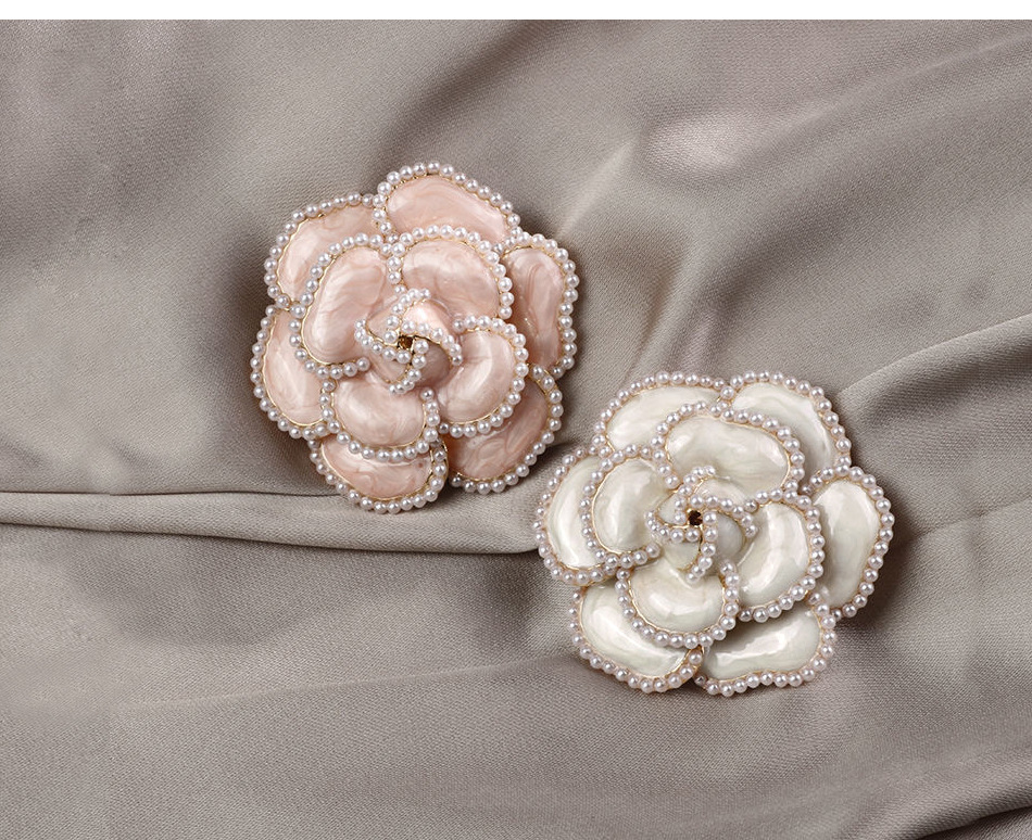 Retro Flower Alloy Women's Brooches display picture 2