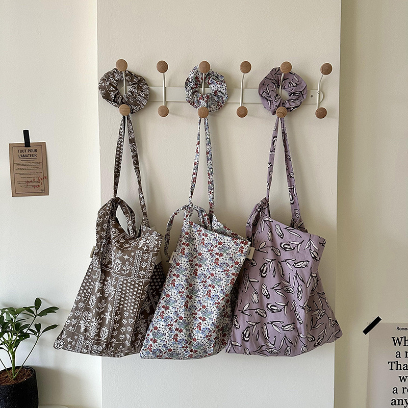 Bolsa de lona pequeña fresca y dulce impresión bolso de hombro bolso de estilo de gran capacidad bolso de hombro floral