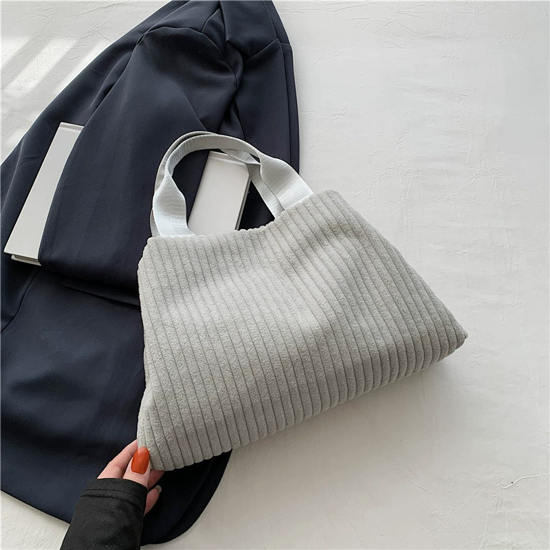 Fashionable winter one-shoulder bag, 2023