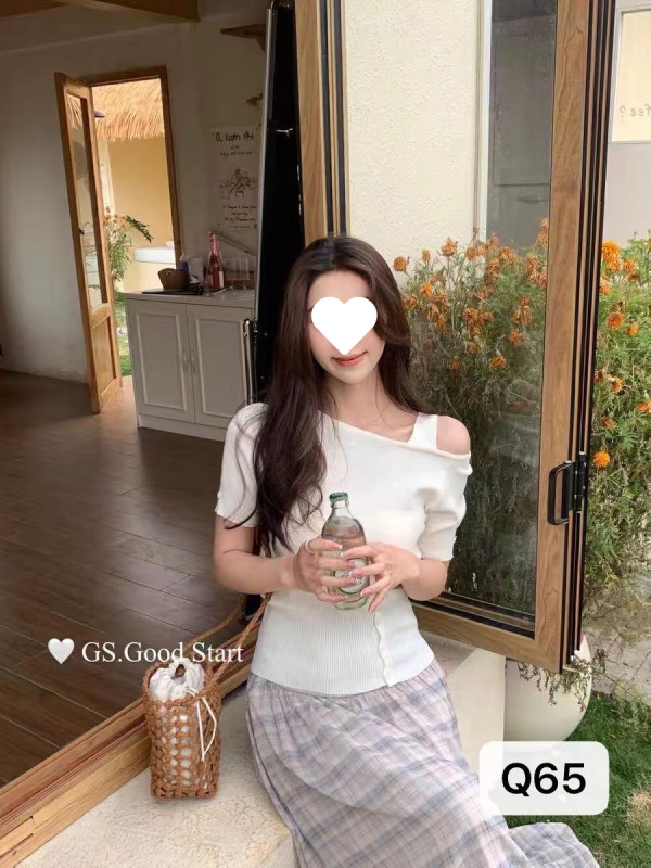 高级感时尚气质韩系氛围感下摆开衩设计露肩小衫女装毛织针织衫|undefined