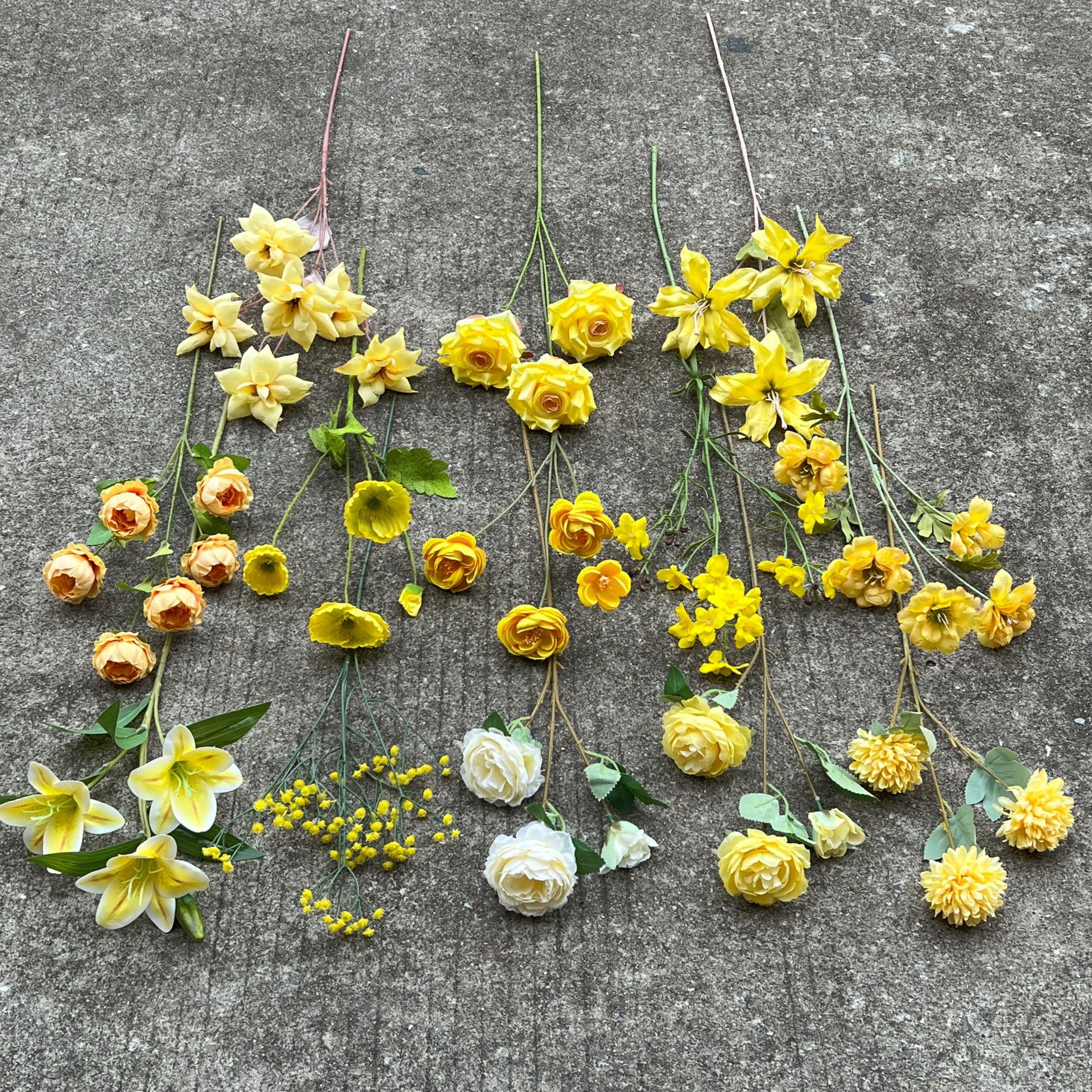 Nueva fábrica de flores artificiales de la boda amarillo leche amarillo limón amarillo fresco al aire libre Salón de la boda decoración flor falsa al por mayor