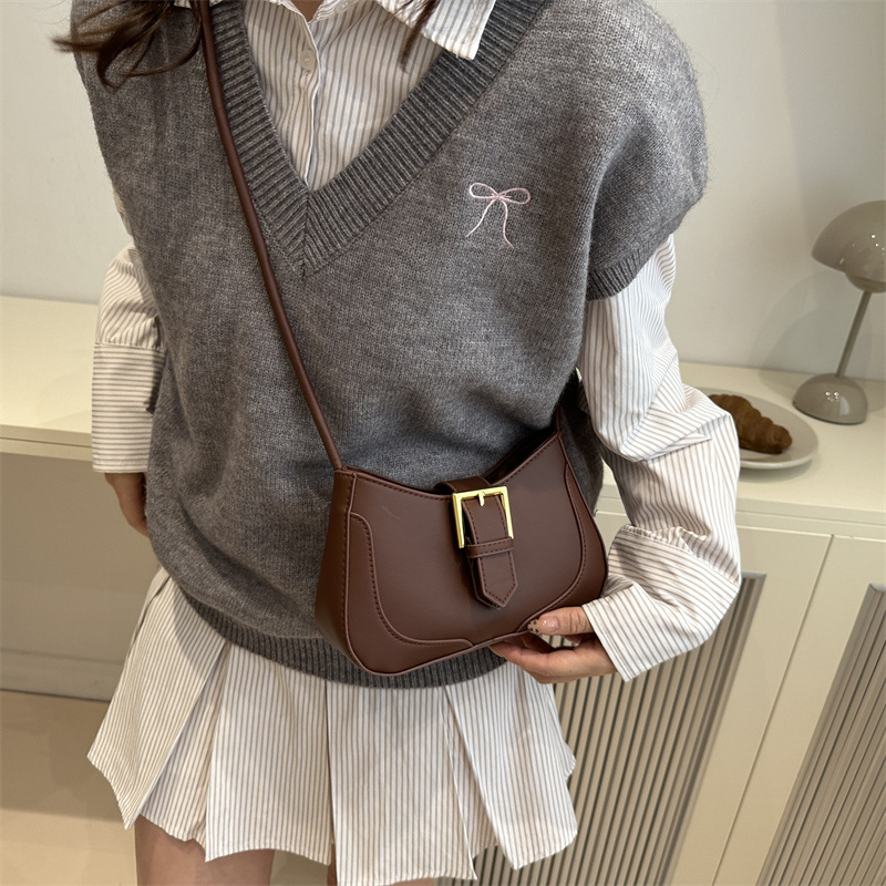 Bolso retro para axila para mujer 2024 nuevo estilo otoño e invierno bolso de mensajero de un solo hombro de todo fósforo diseño de nicho textura popular bolso femenino