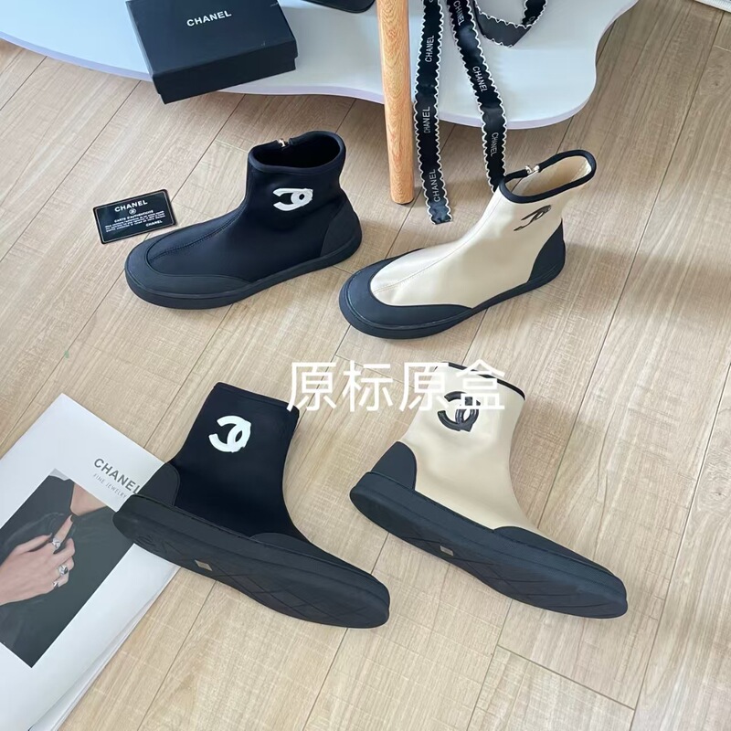 Chanel-style color-blocked women's short boots 2026 new model flat slim boots elastic sock boots Chelsea short boots Martin boots