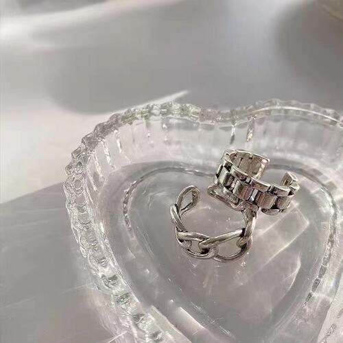 Vintage-style Korean watch with ins cool tone, niche design sense open mouth index finger ring for women, silver color fashion personality