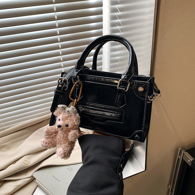 Inglés estilo retro bolsa de motocicleta mujer 2025 nueva moda bolsos de mano de moda bolsos personales de hombro