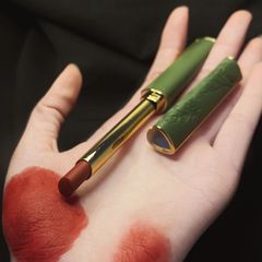 NOVO Retro Slim Tube Lipstick, Non-Transfer, Non-Fragrant, Matte Velvet Lipstick, Fashion Trend, Student Budget-Friendly