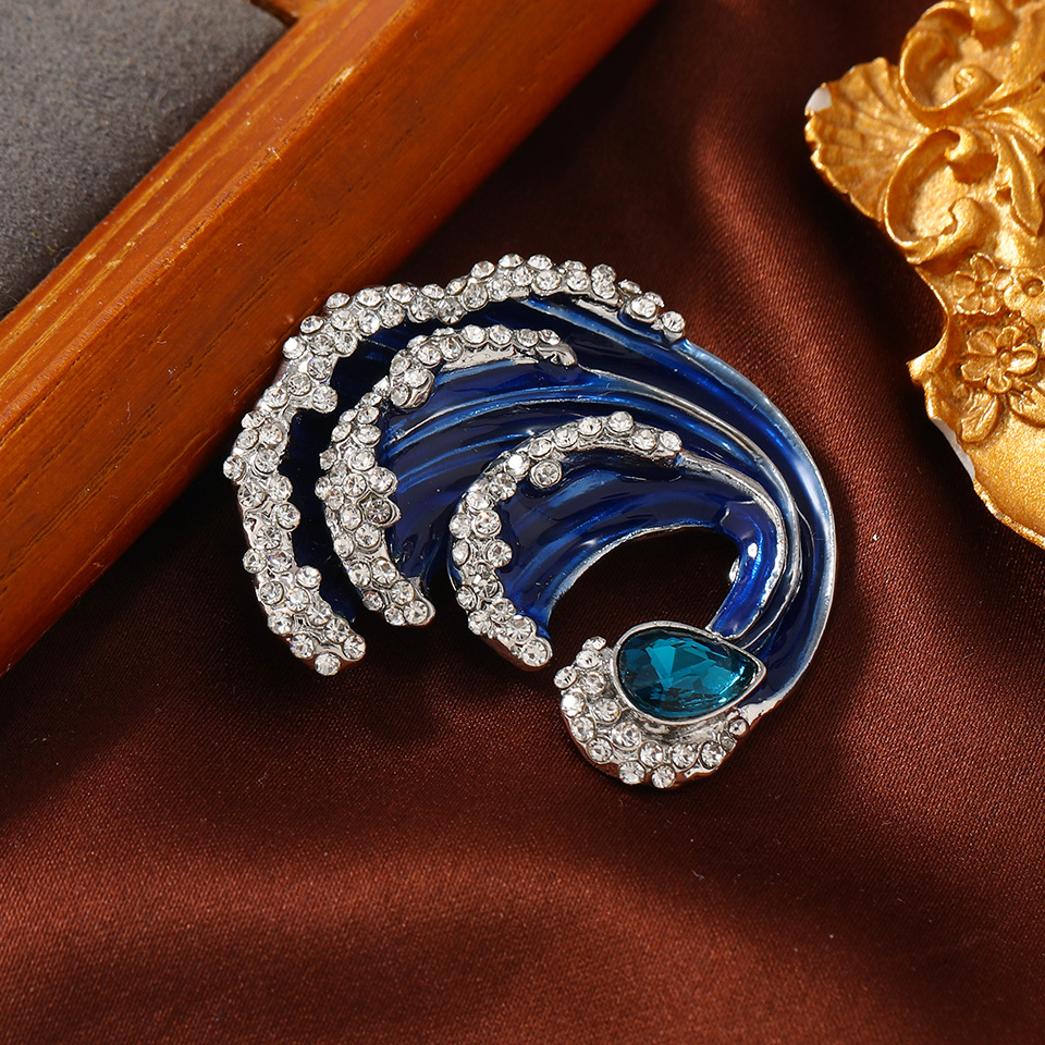Elegant Wave Shape Brooch For Women Retro Style Suit Accessory_voghion.com