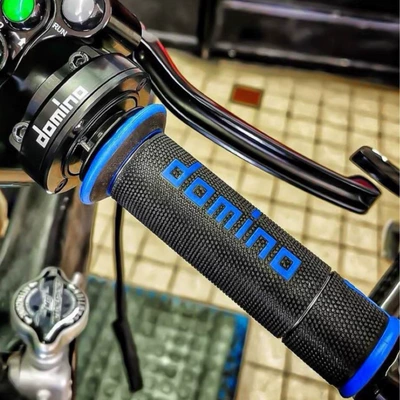 good: Motorcycle Handle Cover
