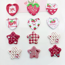 新款大红色五角星猫咪爱心草莓纽扣饰品配件手机壳针织衫装饰材料