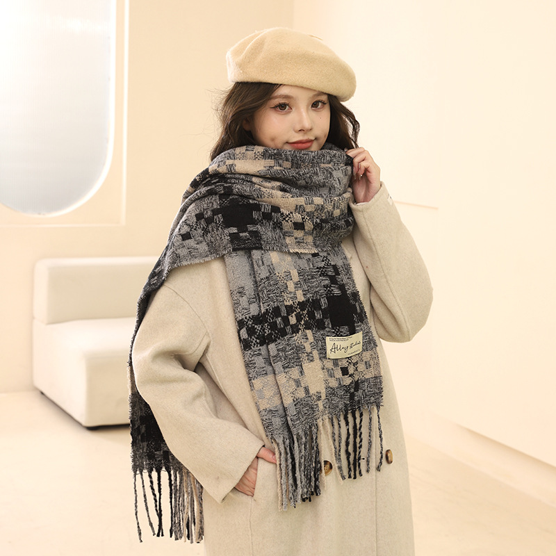 2024 new autumn and winter atmosphere plaid fringe warm for couples, thick long scarf gift_voghion.com