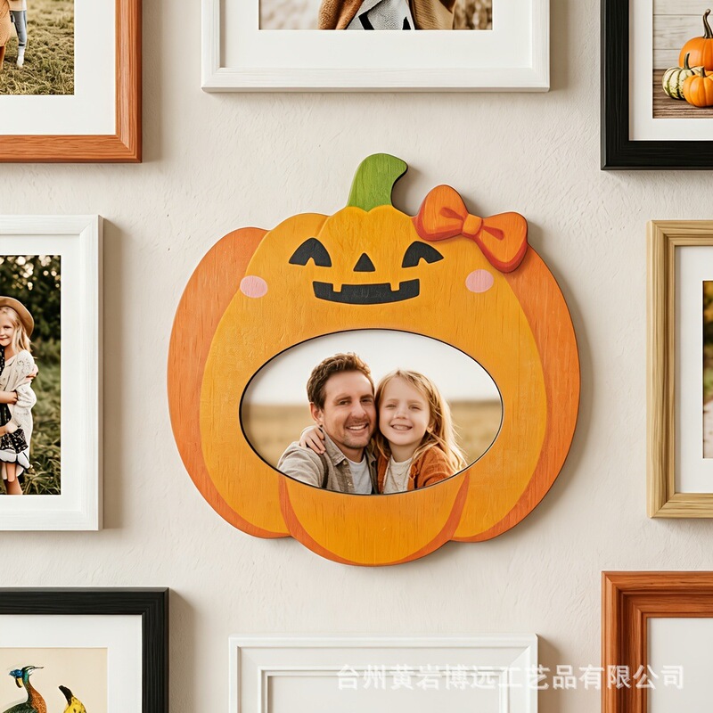 Halloween pumpkin-shaped wooden photo frame with bow and smiley face, pumpkin picture frame for wall hanging decoration Halloween pumpkin-shaped wooden photo frame with bow and smiley face, pumpkin picture frame for wall hanging decoration