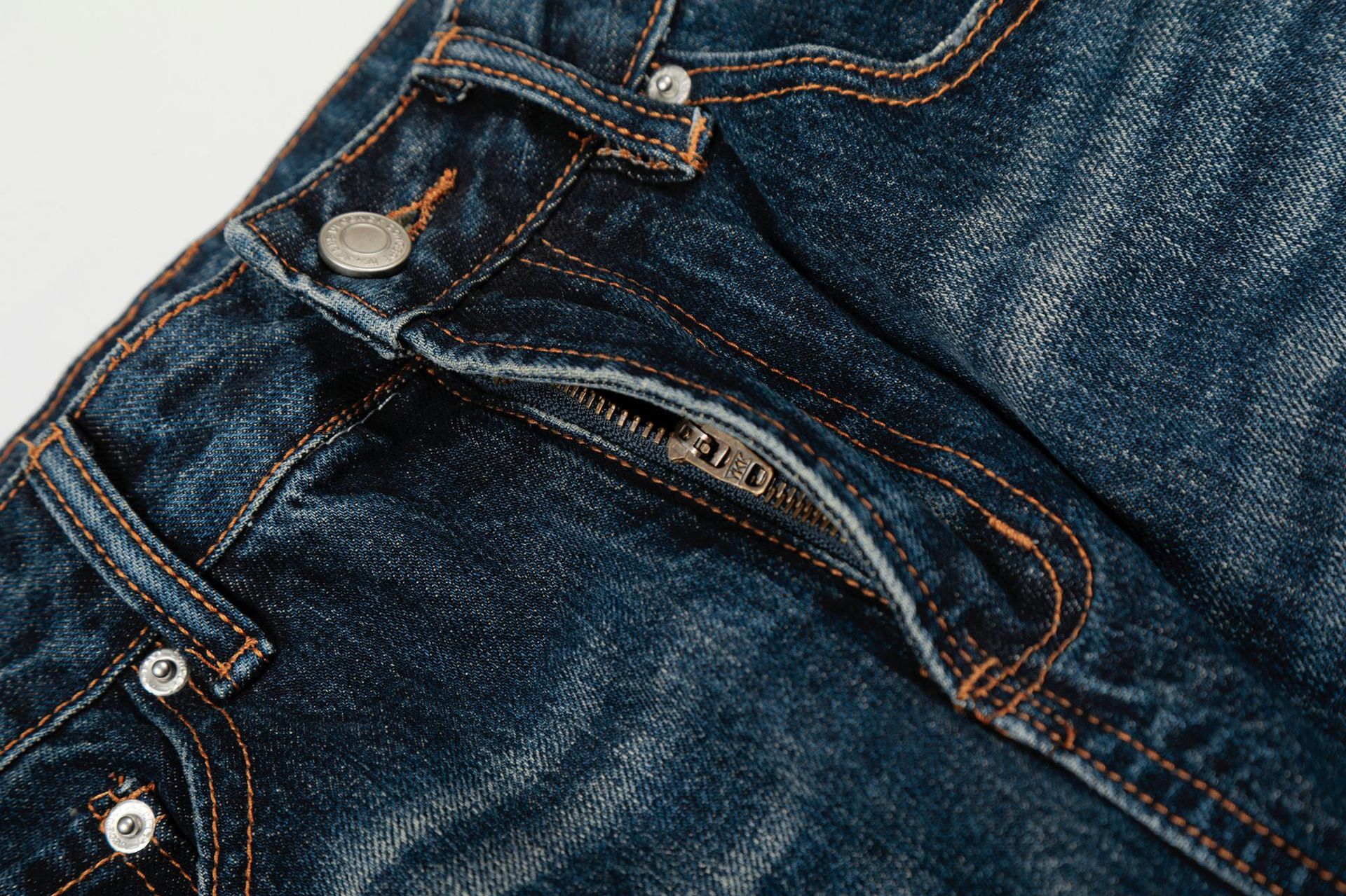 Men's Loose Fit Straight Leg Jeans Deep Blue Denim King Whisker Pattern High Street Style High End Feel_viptrois.com