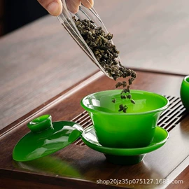 玻璃杯;酒杯;盘