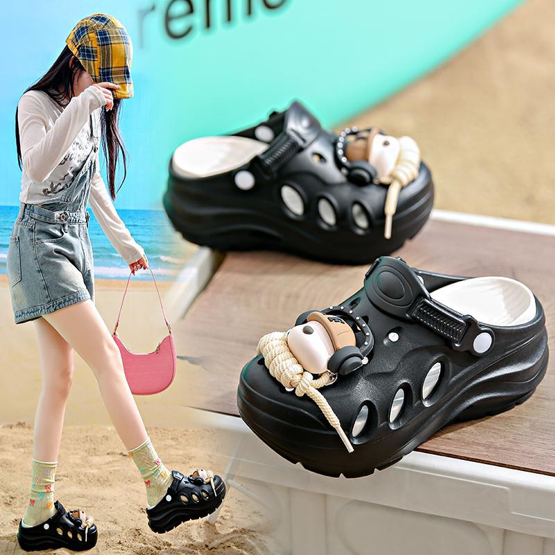 2025 nuevos zapatos con agujeros para mujer verano antideslizante y transpirable eva pisando mierda en la playa Baotou zapatos de jardín para mujer