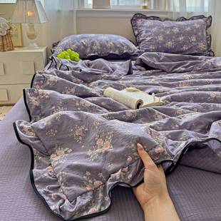 2025 New Skin-Friendly and Comfortable Printed Summer Quilt Four-Piece Set