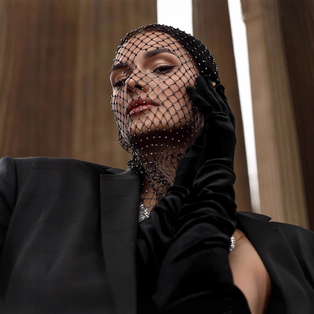 국경을 넘는 유럽과 미국의 액세서리 아마존 메쉬 플래시 다이아몬드 망사 후드 패션 트렌드 음악 파티 망사 모자