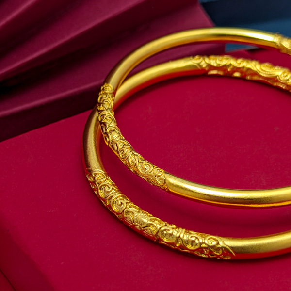 Ancient curly grass pattern sand gold bracelet