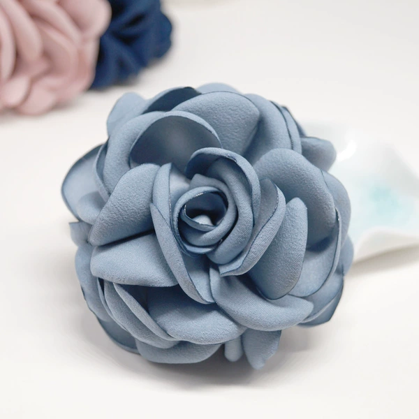 Blue gray chest needle