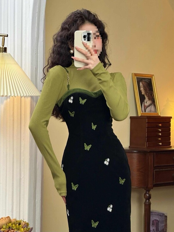 Plus Size Women's Autumn and Winter French Retro Velvet Hip Dress + Knitted Bottoming Shirt Elegant Two-Piece Set for Women