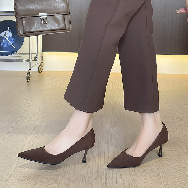Giày cao gót nữ mũi nhọn gót mảnh thanh lịch, đế cao 6–8 cm — nâu, rượu vang đỏ