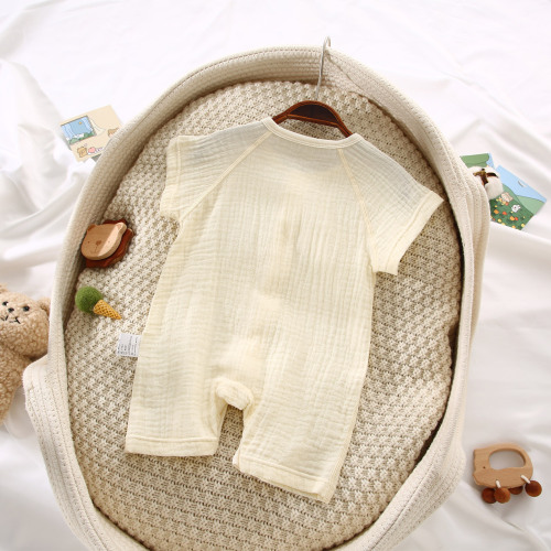 Newborn gauze short-sleeved shorts crawler suit single-breasted pure cotton boneless summer robe for men and women baby beige bear