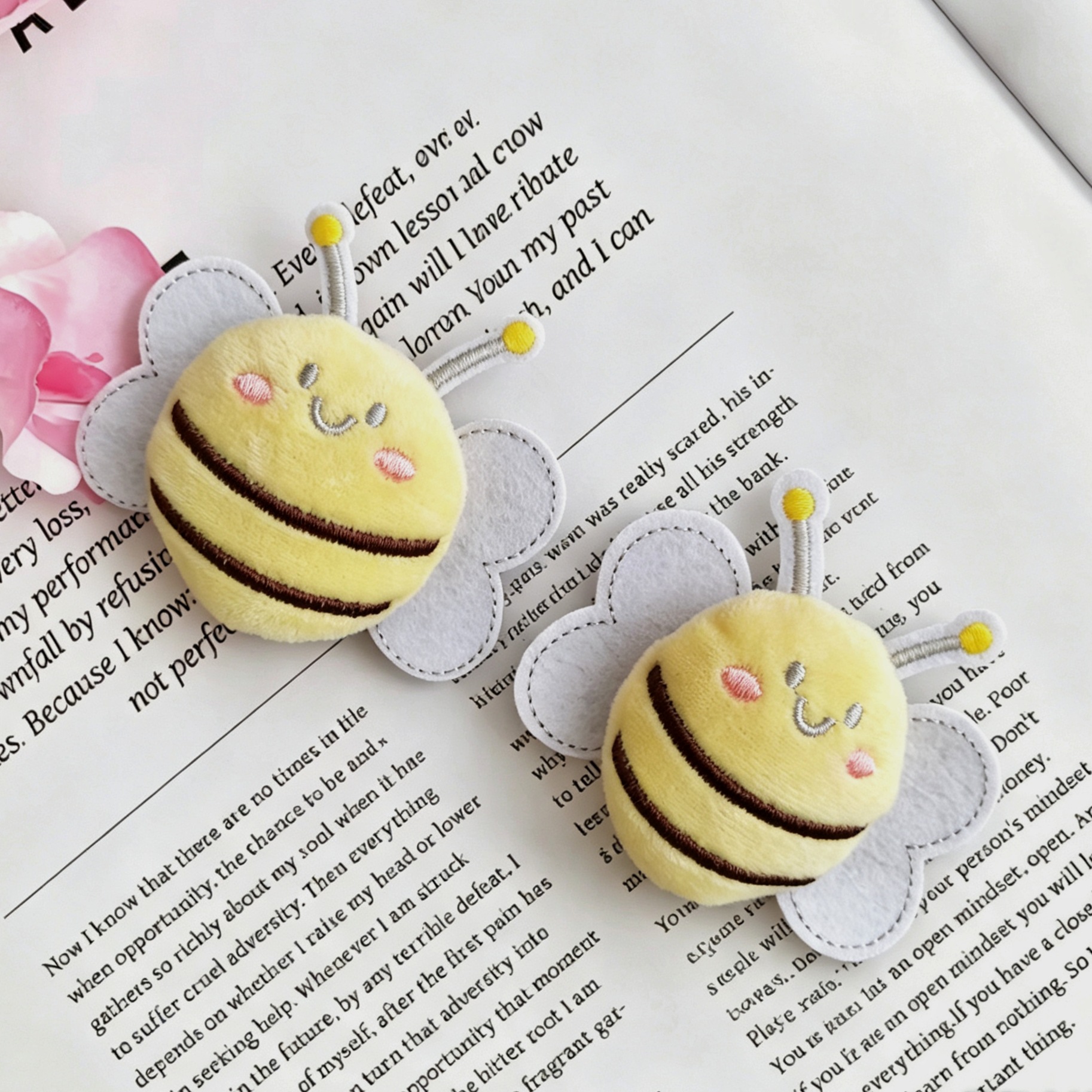 Cartoon Plush Cute Colorful Little Bee Doll Brooch-Style Pendant for Clothing, Shoes, Hair Accessories, Bags, DIY Accessories