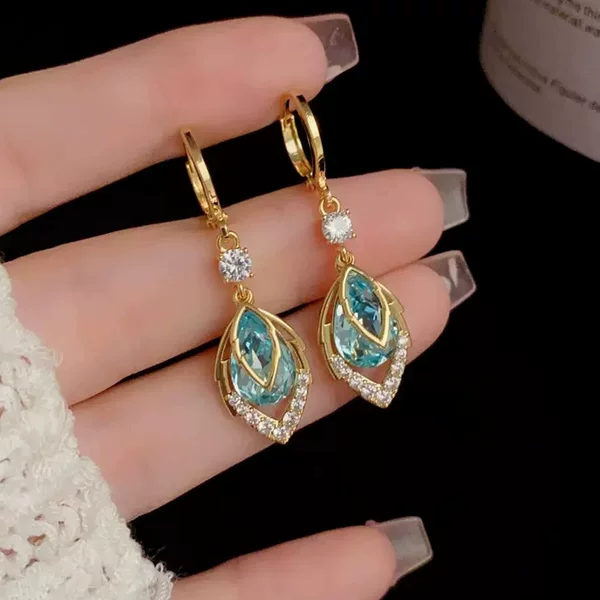 Fashionable and Luxurious Blue Zircon Water Drop Earrings for Women, New Niche Design, Exquisite and Elegant, Versatile Earrings