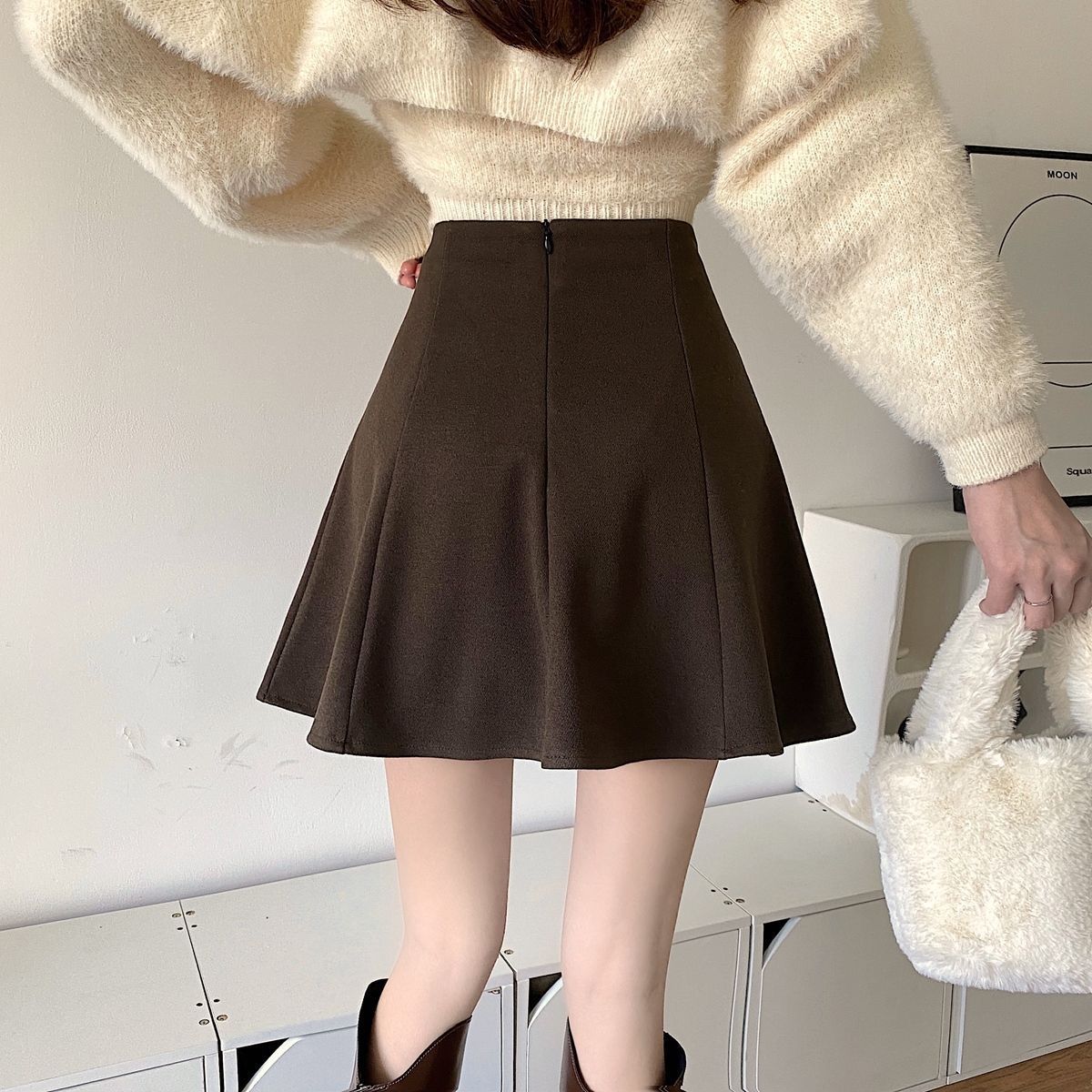 GraceChic GraceChic GraceChic Automne Hiver Grande Taille Épaissie Style Européen Et Américain Demi-Longueur Femmes Petit Laine À Volants Bouffant A-ligne Court_voghion.com