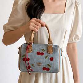 南枫Chio2n 甜心樱桃手提包包女士牛仔蓝波士顿包超火上班小拎包