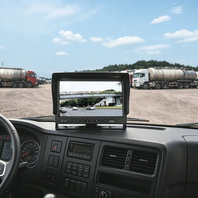 Reversing High-Definition Four-Split Monitoring Blind — Car display