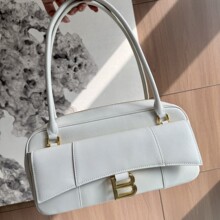 26���u����ͬ��ɳ©�������^��ţƤ�߼���Ҹ�°��r����Ƥ�μ��Ů