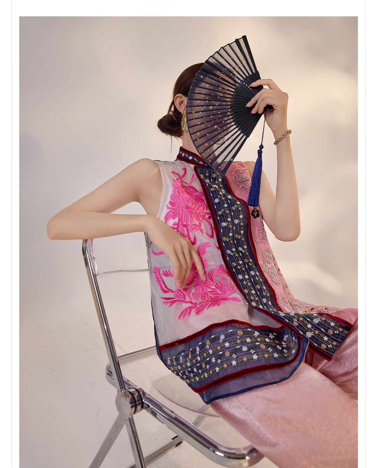 Áo vest gile nữ phong cách Trung Hoa mới, thêu họa tiết phối màu, chất liệu lụa tơ tằm, mã ZX M4238 — Phối màu chi tiết 11