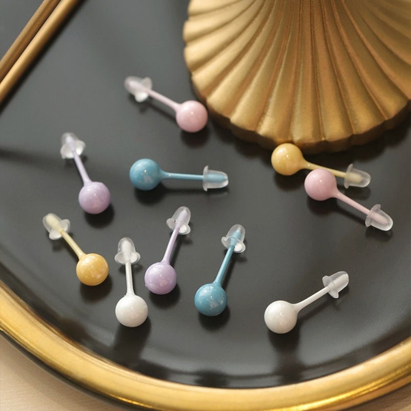 Small solid color universal fashionable earrings